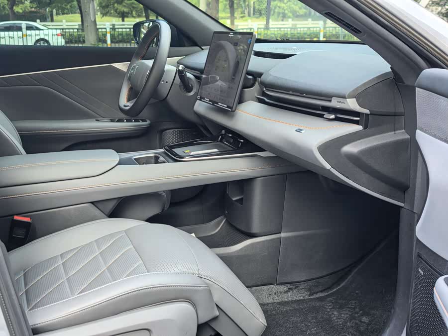 Deepal S05 2025 car image #18