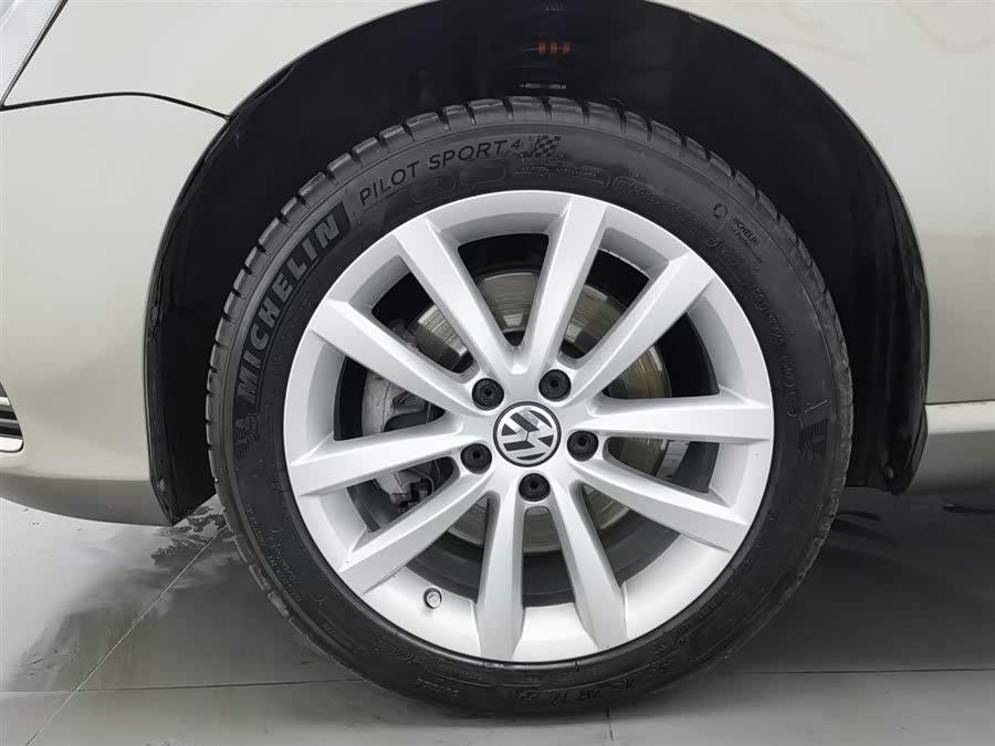 Volkswagen Magotan (Imported) 2014 изображение автомобиля #18