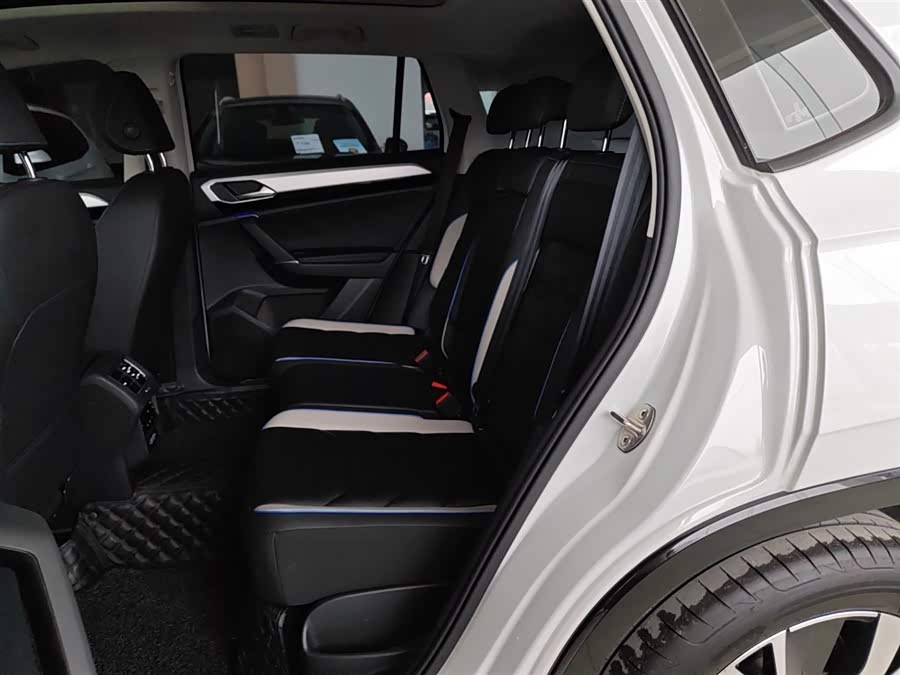 Volkswagen Tayron GTE 2020 #18 Volkswagen Tayron GTE 2020 car image #18