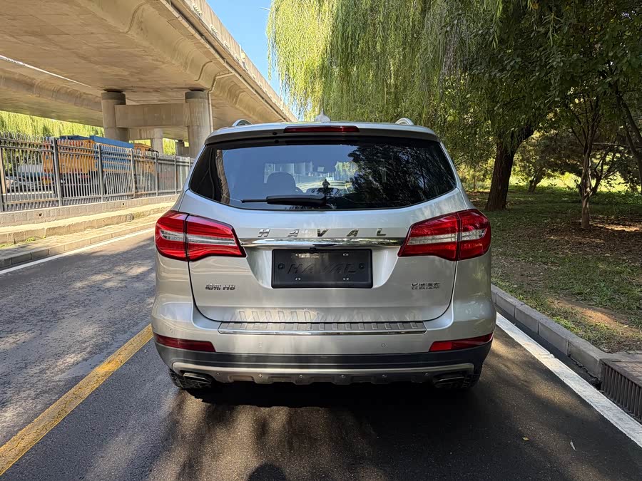 Haval H8 2015 car image #18