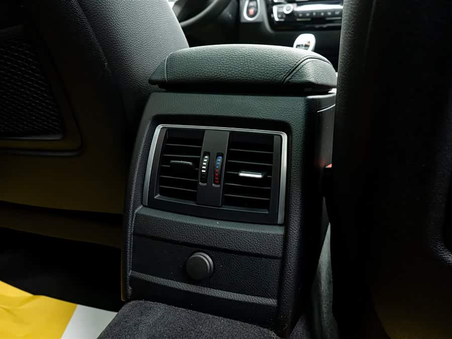 BMW 3 Series GT 2019 car image #18