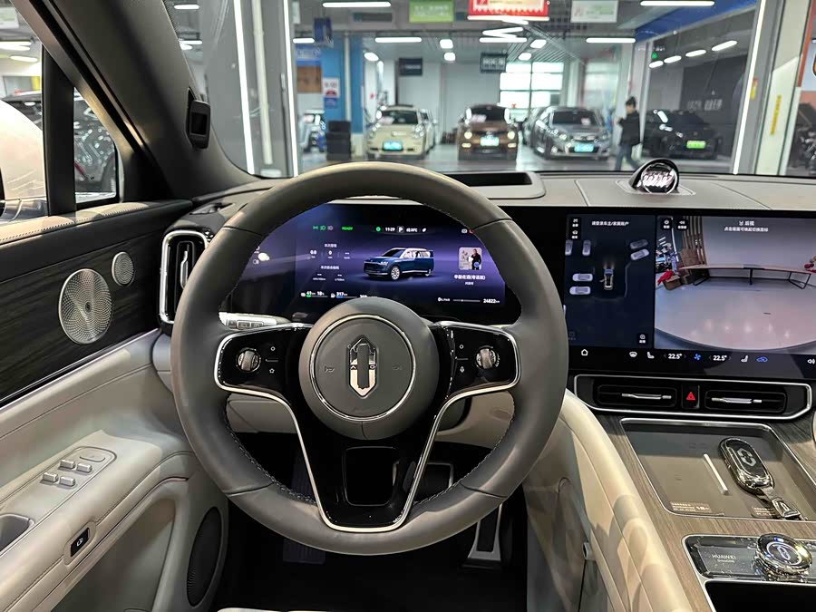 2024 car image #18