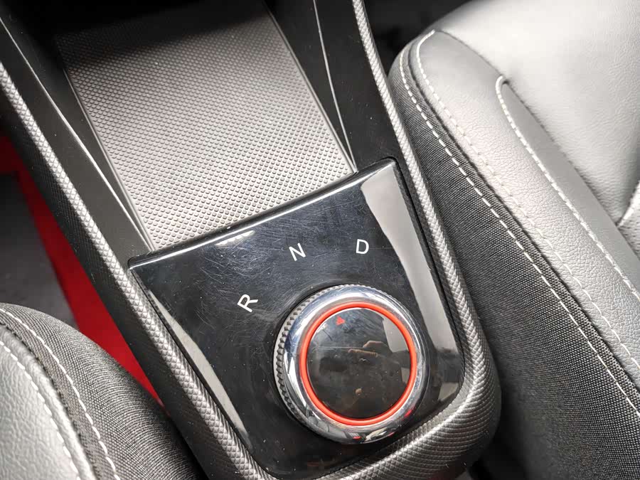 哪吒汽车 哪吒N01 2021 #18 哪吒汽车 哪吒N01 2021 汽车图片 #18