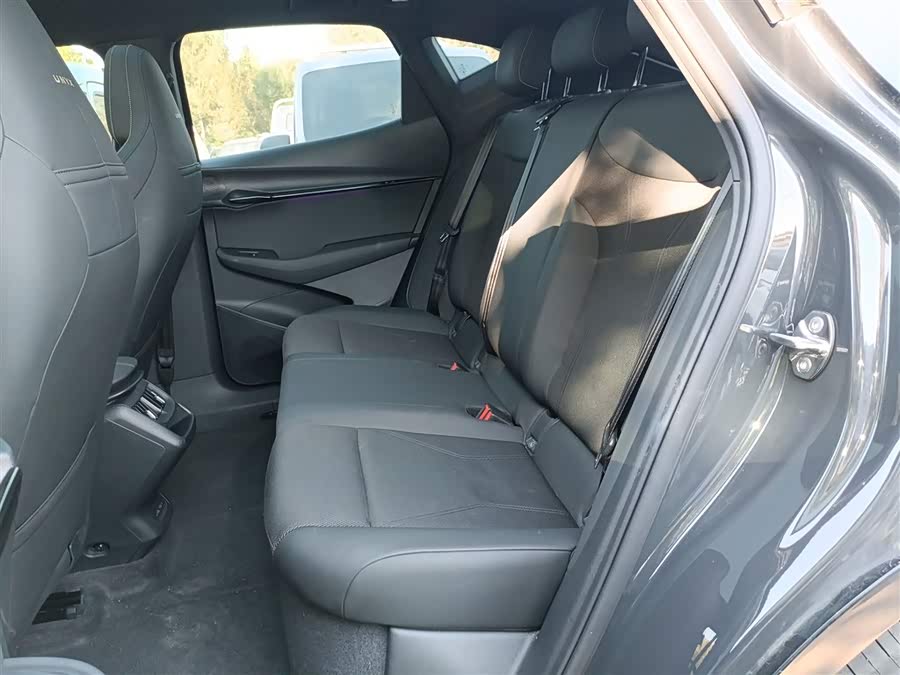 Volkswagen ID.UNYX 06 2024 imagem de carro #18