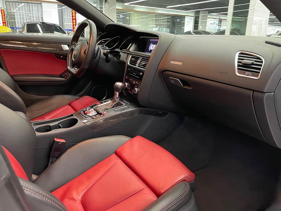 Audi S5 2014 car image #18