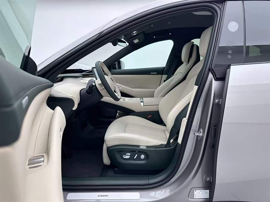 MI YU7 2025 immagine di auto #18