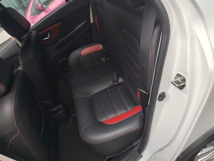 Haval H1 2015 car image #18