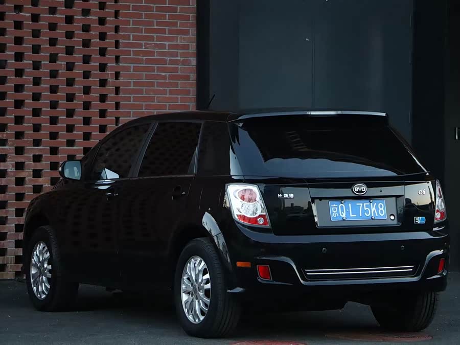 BYD e6 2016 #18 BYD e6 2016 car image #18