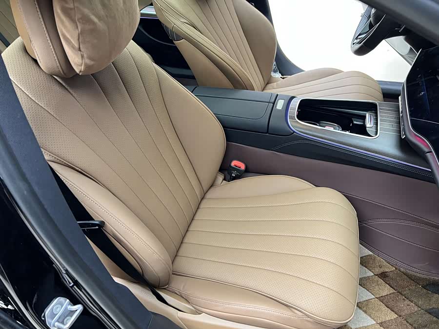 Mercedes-Benz E Class New Energy 2024 car image #18