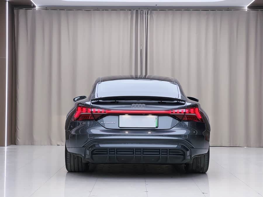 Audi e-tron GT 2024 car image #18