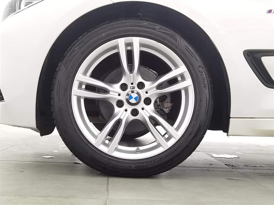 BMW 3 Series GT 2021 immagine di auto #18