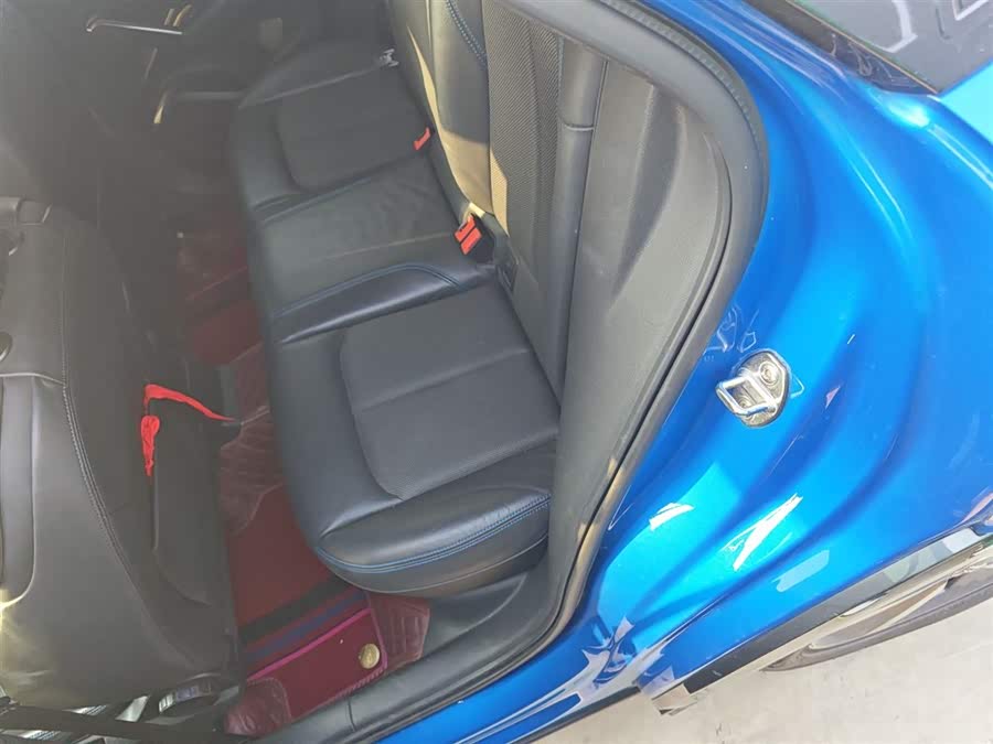 Audi Q2L e-tron 2020 #18 Audi Q2L e-tron 2020 car image #18