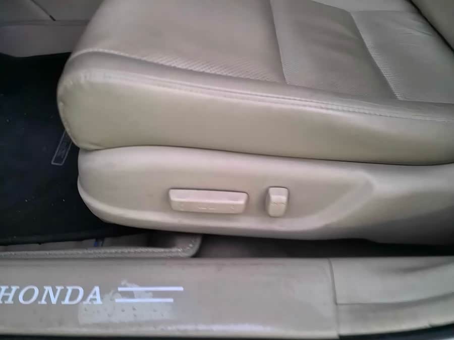 Honda Spirior 2014 صورة سيارة #18