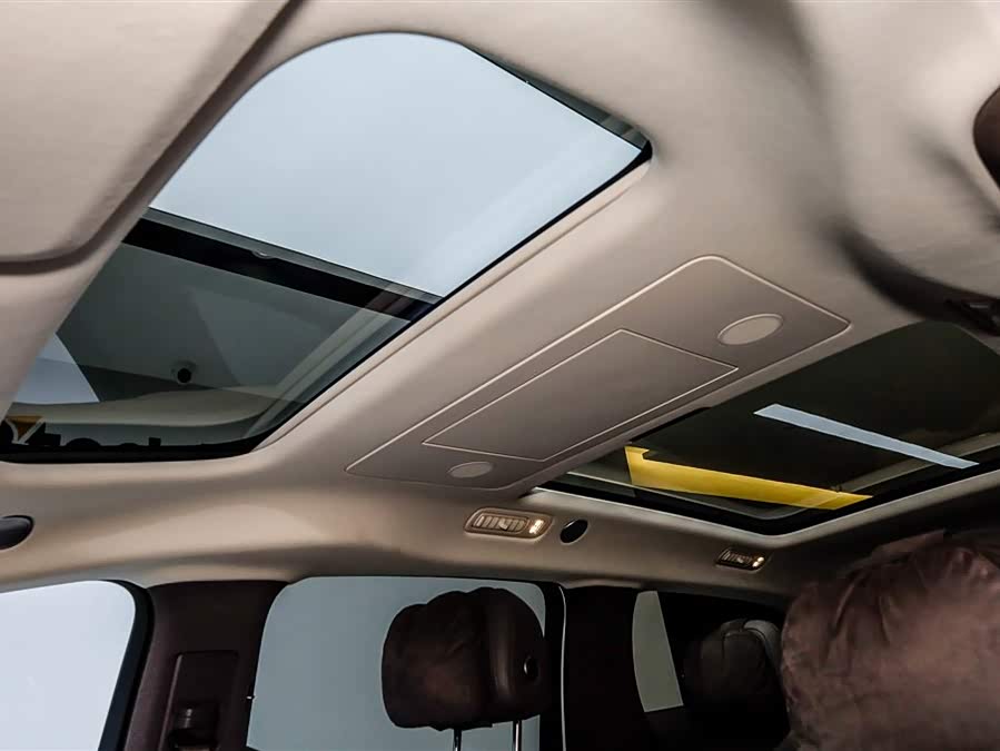 理想汽车 理想MEGA 2024 汽车图片 #18