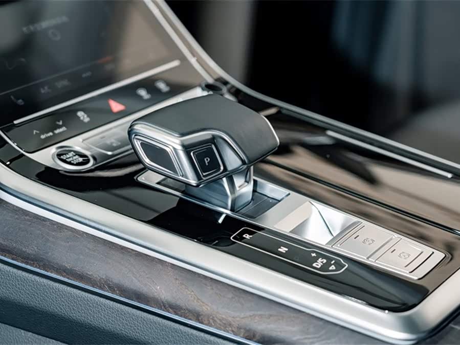 Audi Q8 2021 #18 Audi Q8 2021 car image #18