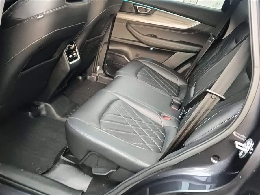 Chery Tiggo 8 Plus e+ 2022 car image #18