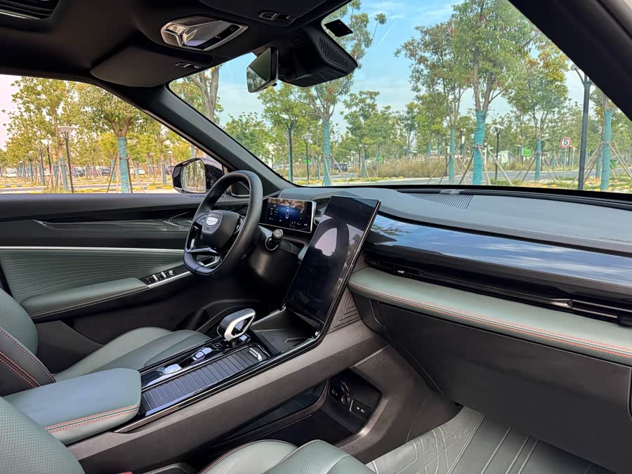 GEELY Boyue 2024 car image #18