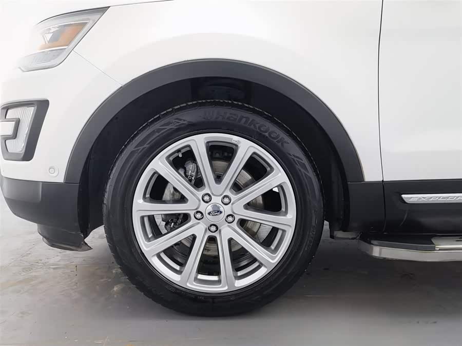 Ford Explorer (Imported) 2017 car image #18