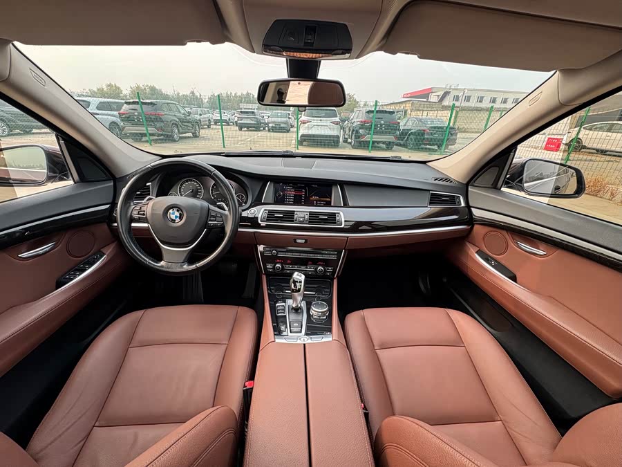 BMW 5 Series GT 2016 #18 BMW 5 Series GT 2016 immagine di auto #18