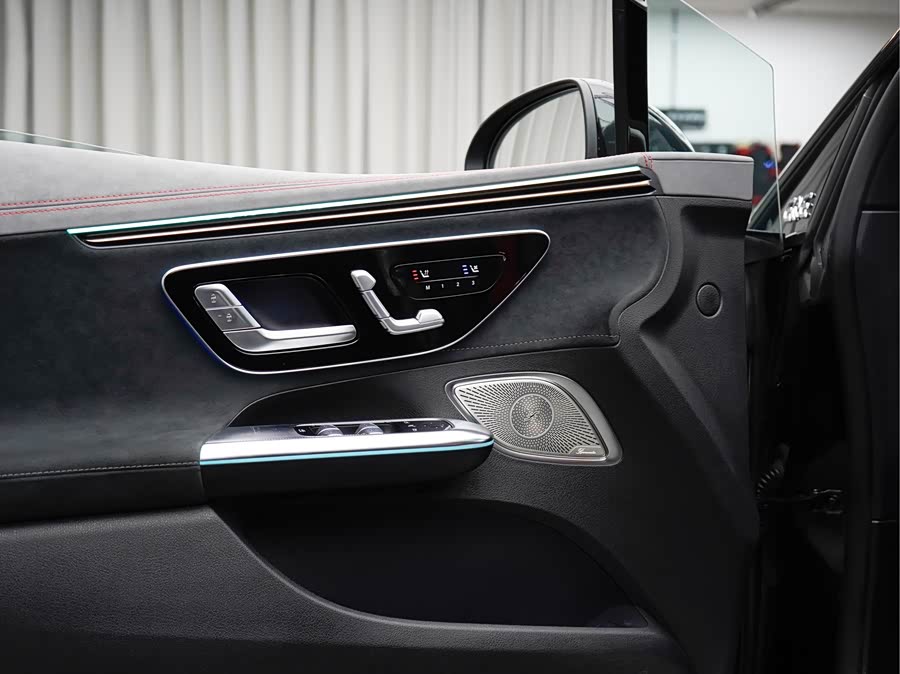 Mercedes-Benz EQE AMG 2023 #18 Mercedes-Benz EQE AMG 2023 car image #18