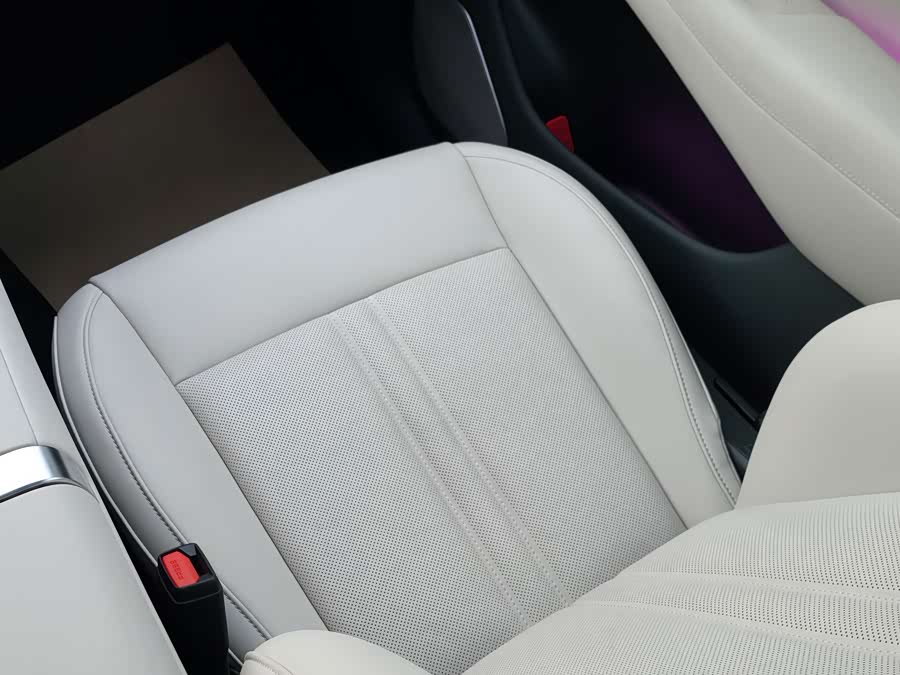 MI YU7 2025 car image #18