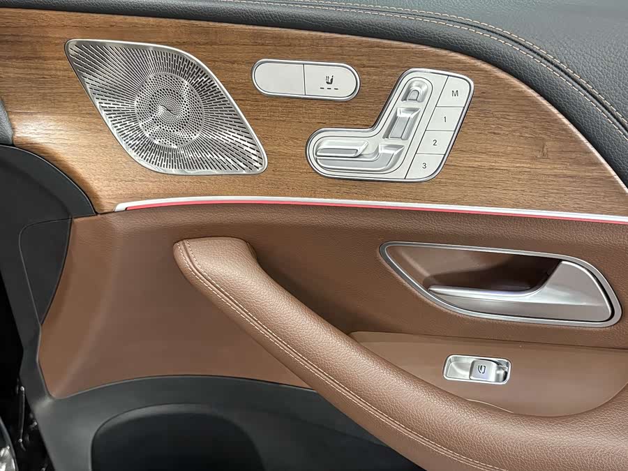 Hyundai i30 2023 car image #18
