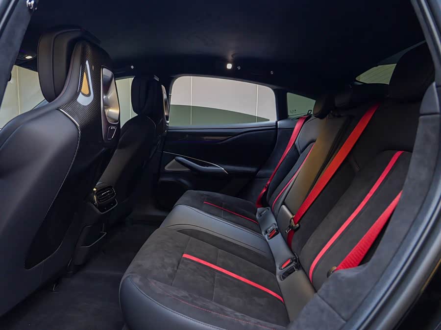 小米汽车 小米SU7 Ultra 2025 汽车图片 #18