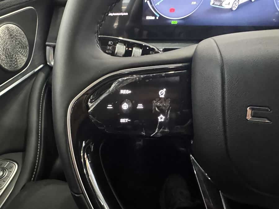 Chery Tiggo 8 PRO New Energy 2025 car image #18