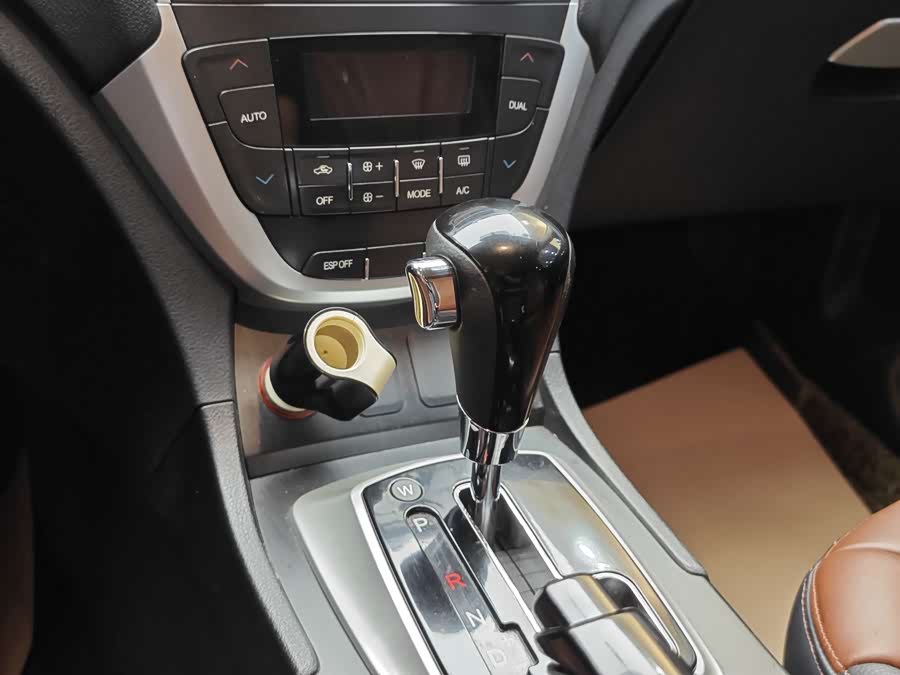 GAC Trumpchi GS5 2014 car image #18