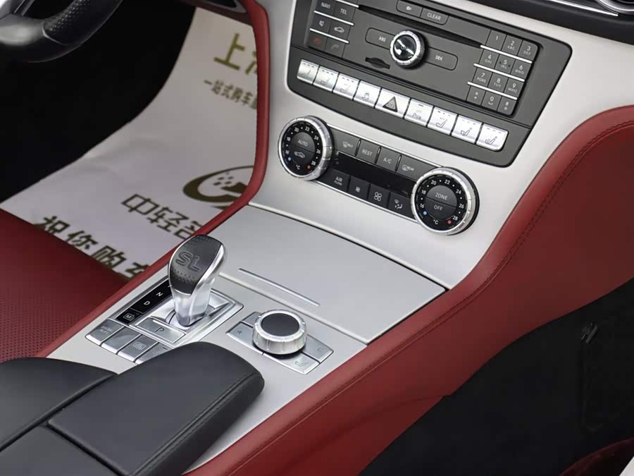 Mercedes-Benz SL Class 2019 immagine di auto #18