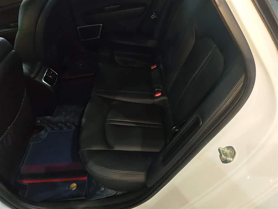 起亚 起亚K5新能源 2019 汽车图片 #18