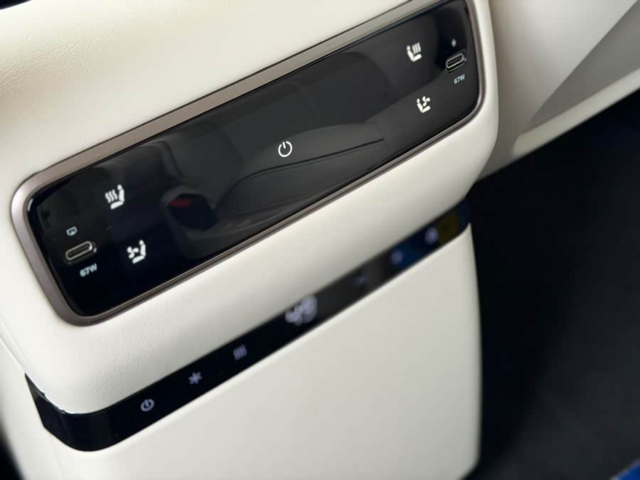 Li i8 2025 изображение автомобиля #18