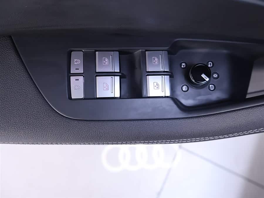 Audi A7L 2024 car image #18