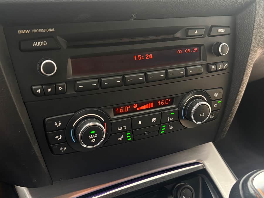 BMW 3 Series (Imported) 2011 car image #18