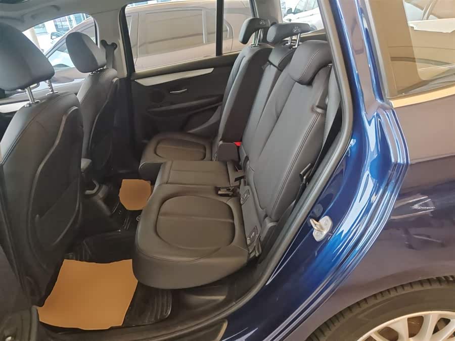 BMW 2 Series Gran Tourer 2019 immagine di auto #18