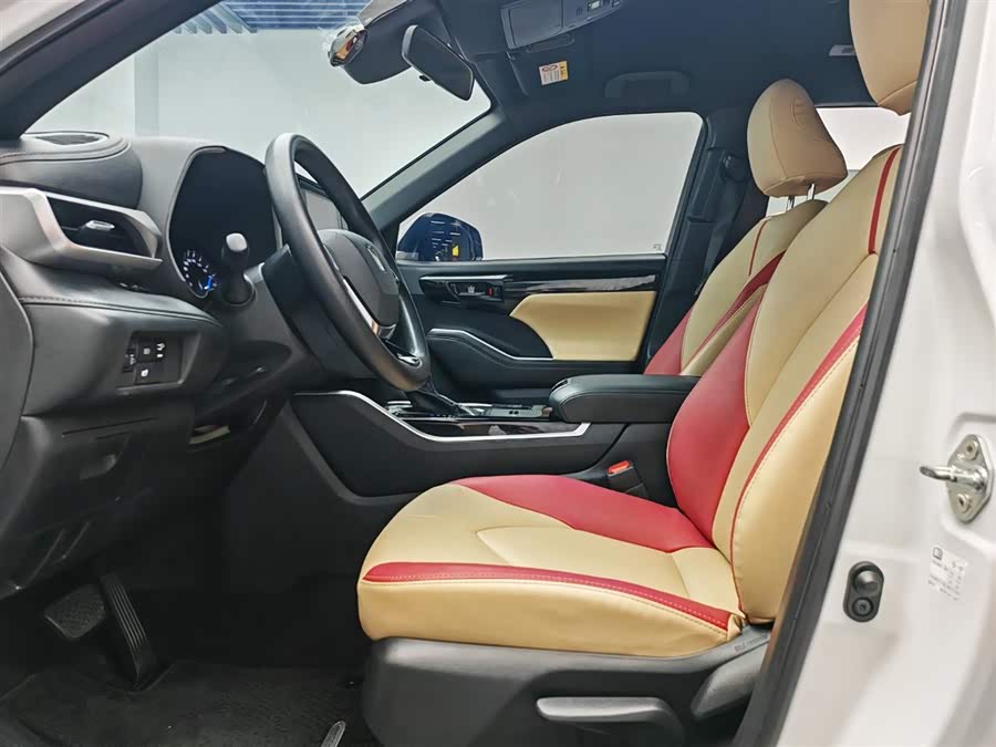 Toyota Crown Kluger 2023 car image #18