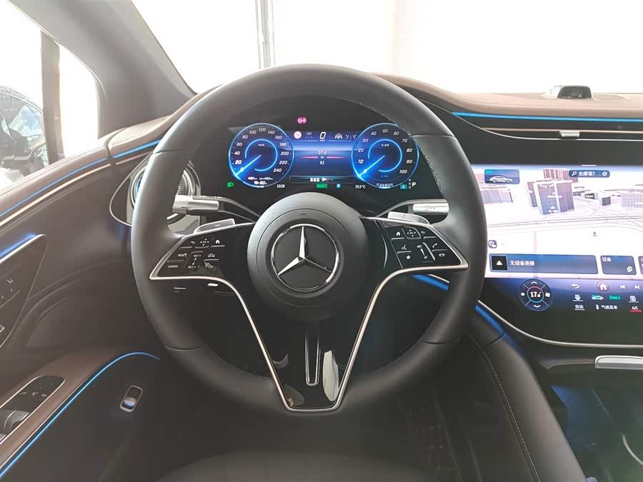 Mercedes-Benz EQS Class 2025 car image #18