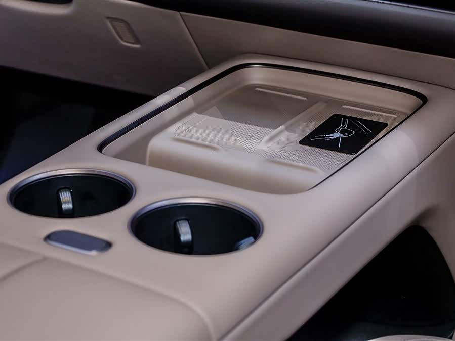 Li i8 2025 изображение автомобиля #18