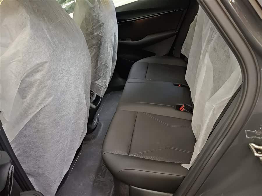 Volkswagen ID.UNYX 06 2025 image de voiture #18