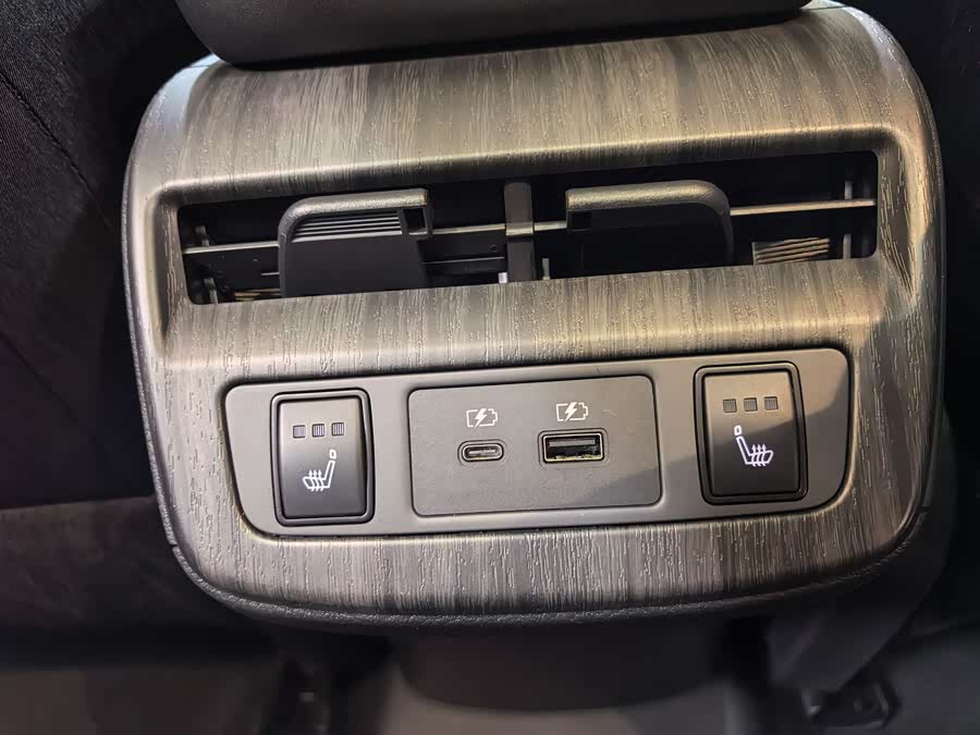 日产 ARIYA艾睿雅 2022 汽车图片 #18