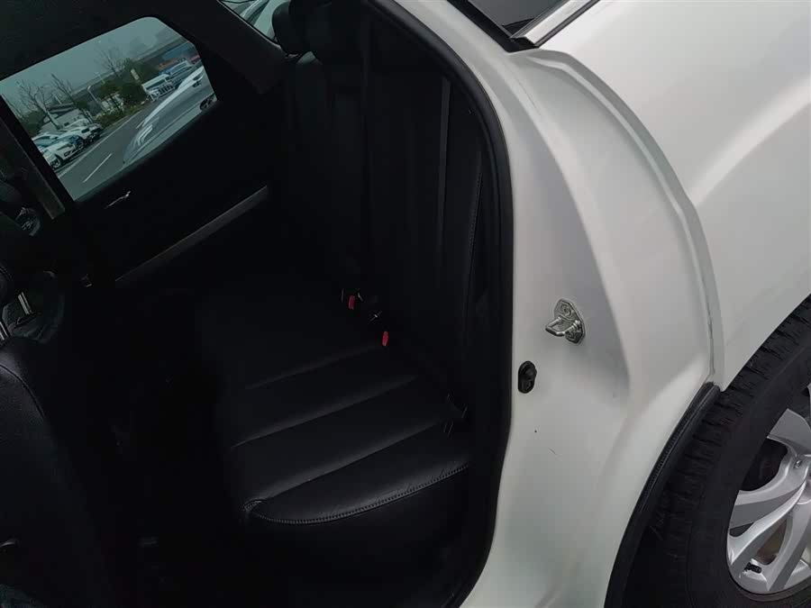 Mazda CX-7 2015 immagine di auto #18