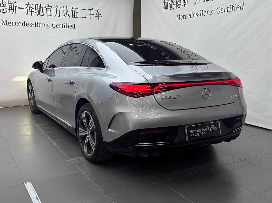 Mercedes-Benz EQE Class 2025 #18 Mercedes-Benz EQE Class 2025 immagine di auto #18