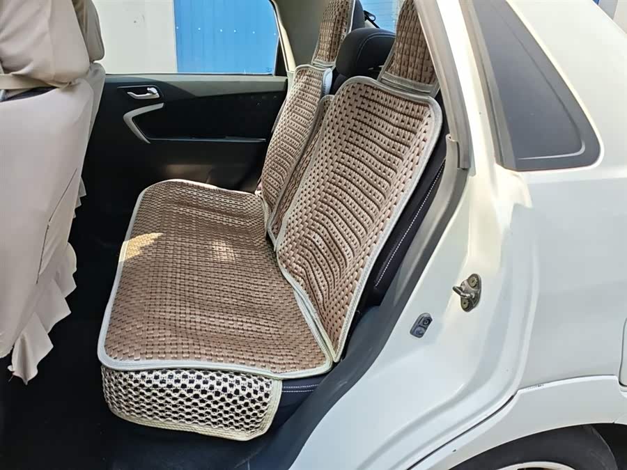 Suzuki Liana A6 2015 immagine di auto #18