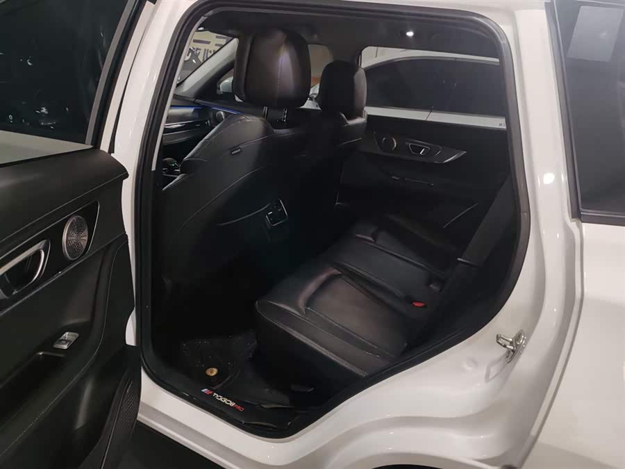 Chery Tiggo 8 PRO New Energy 2023 car image #18