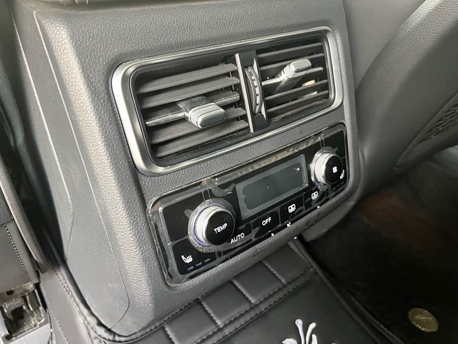 HongQi HS7 2021 #18 HongQi HS7 2021 car image #18