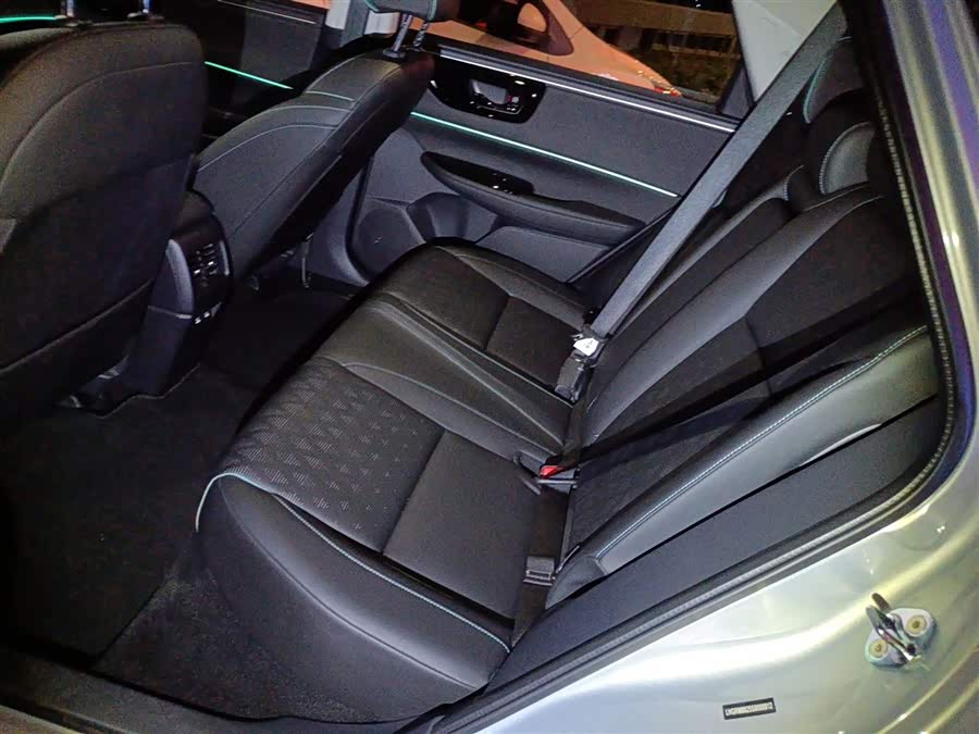 Honda e:NP2 2024 #18 Honda e:NP2 2024 car image #18