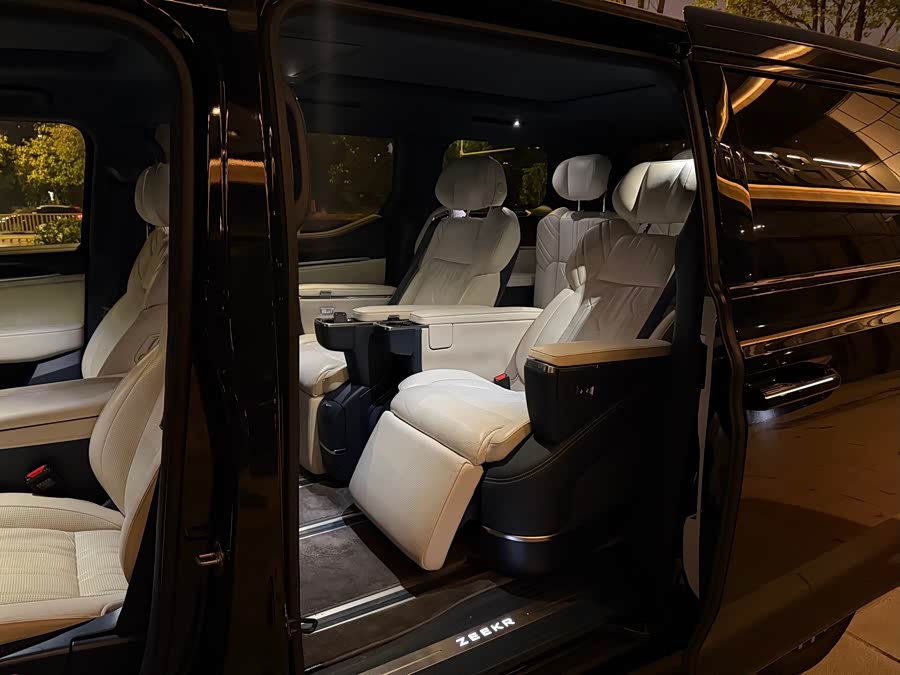 Volkswagen Phideon 2023 immagine di auto #18