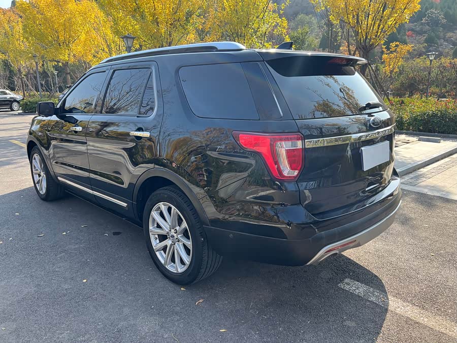 Ford Explorer (Imported) 2018 car image #18