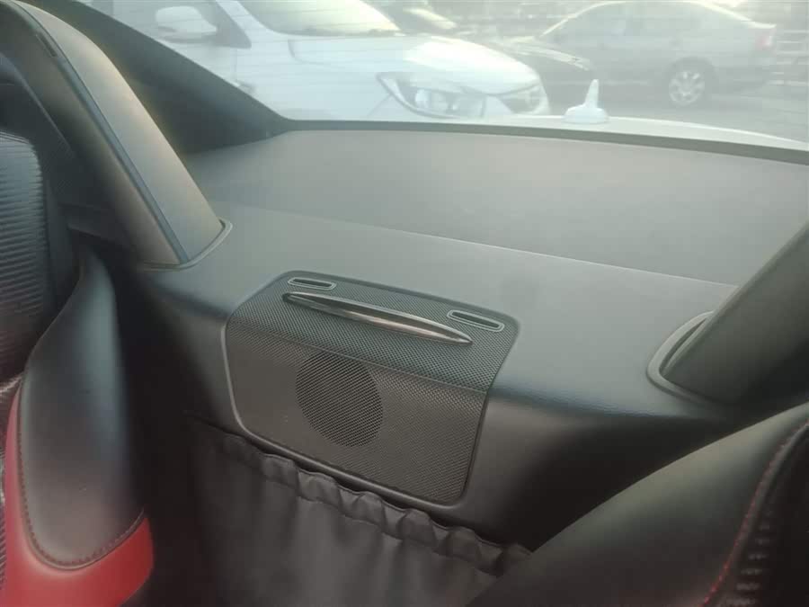 Mercedes-Benz SLC Class 2017 car image #18