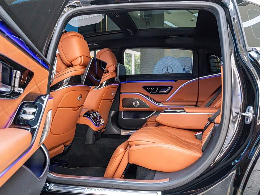 Mercedes-Benz Maybach S Class 2024 #18 Mercedes-Benz Maybach S Class 2024 car image #18
